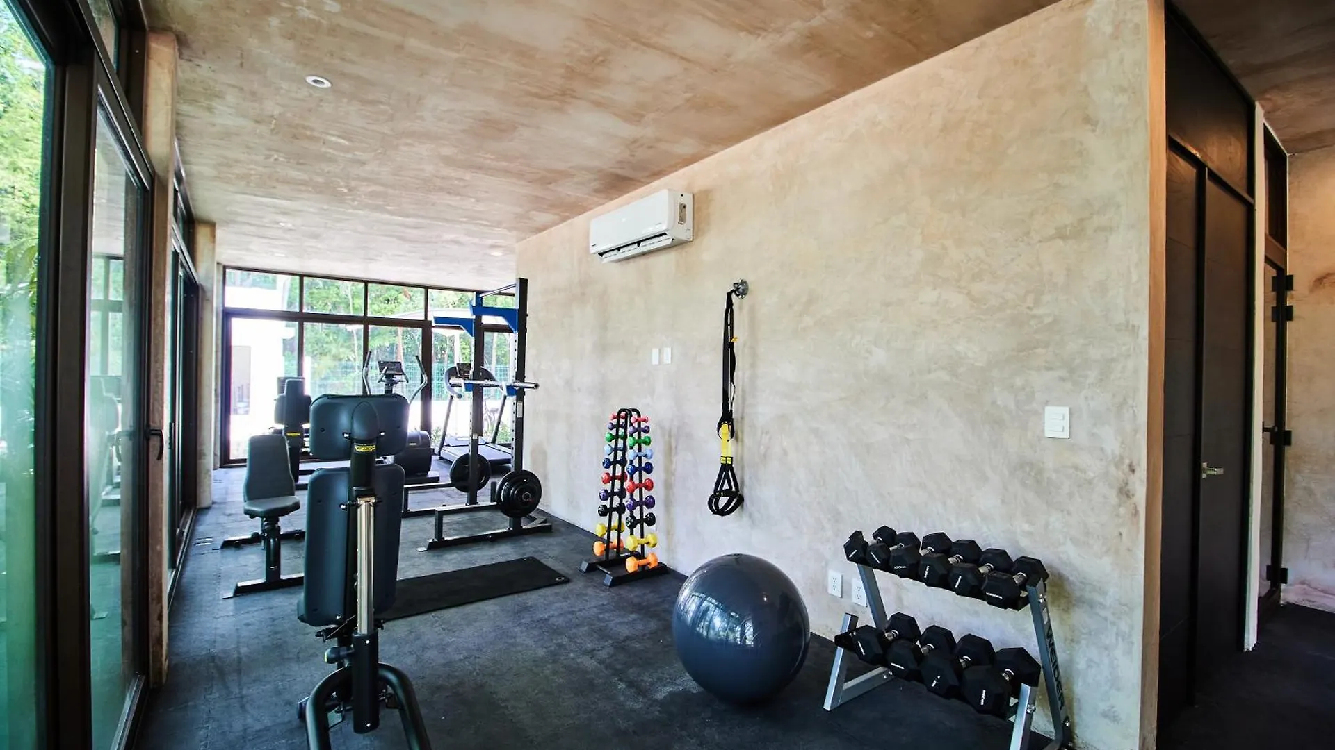 Premium Apartment With Pools, Gym, Yoga Deck & Bbq Grill In Gated Condominium Tulum