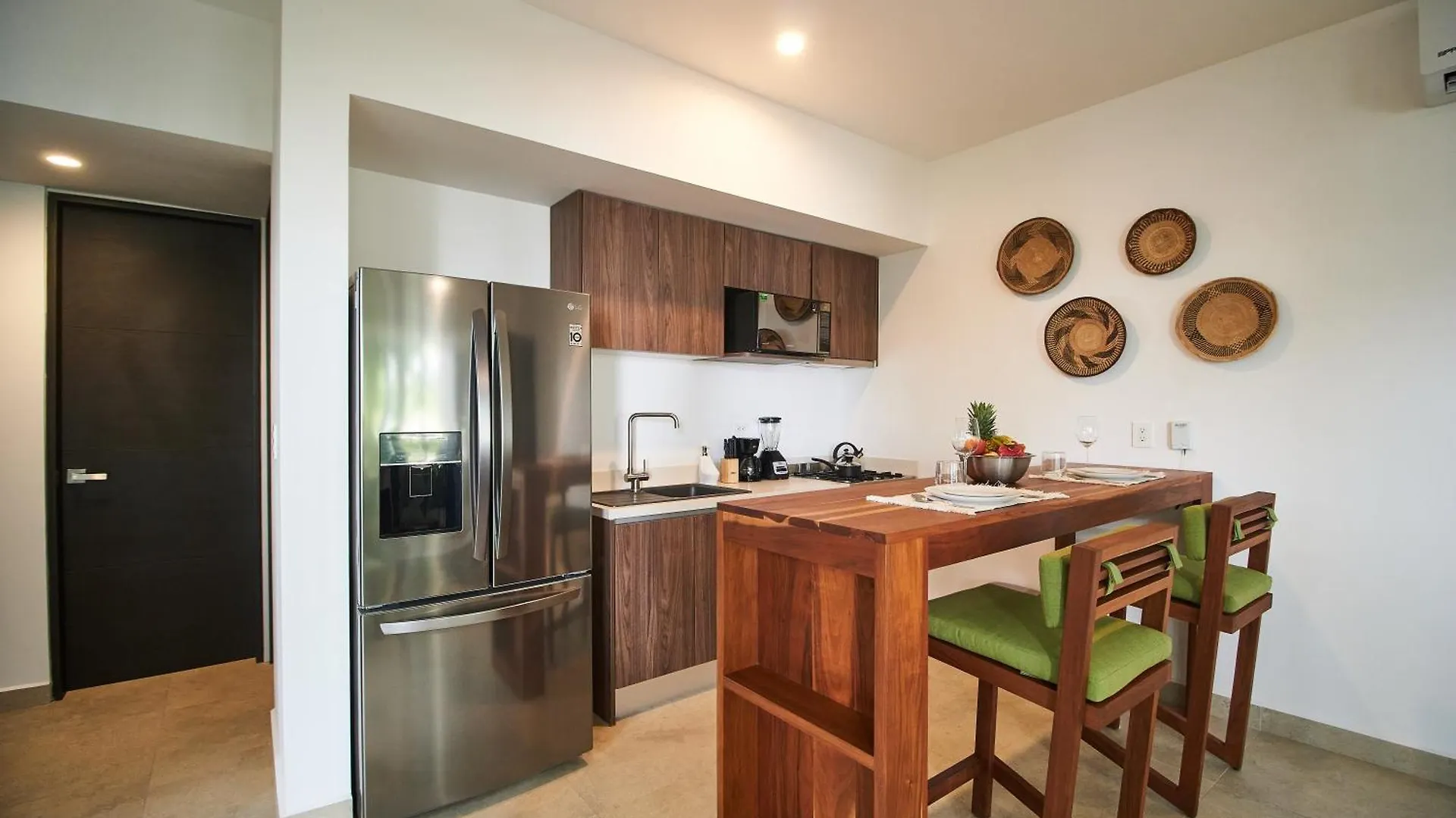 Premium Apartment With Pools, Gym, Yoga Deck & Bbq Grill In Gated Condominium Tulum Mexico