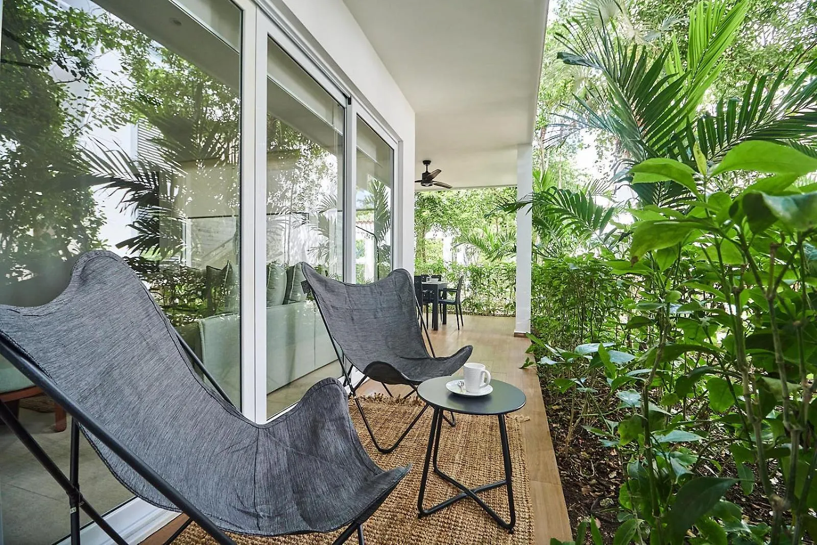 Premium Apartment With Pools, Gym, Yoga Deck & Bbq Grill In Gated Condominium Tulum Mexico