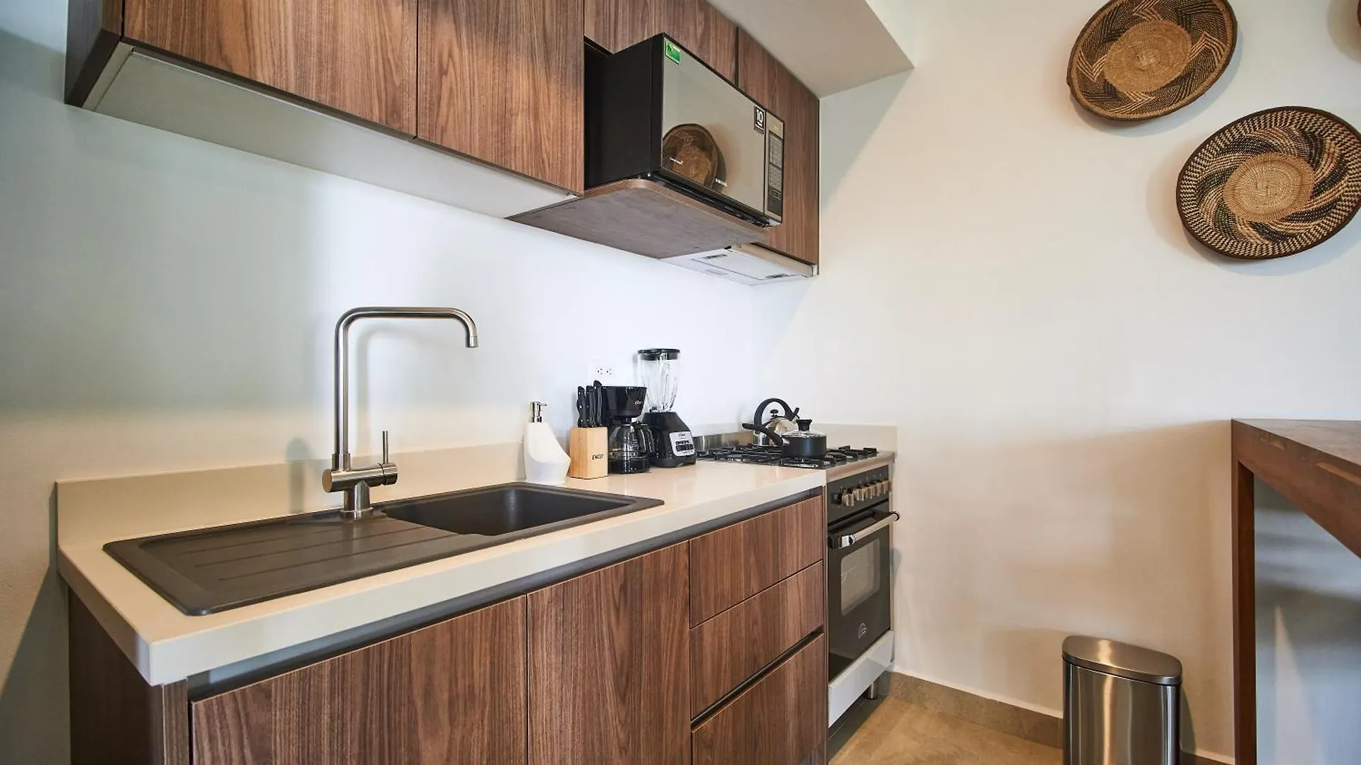 Premium Apartment With Pools, Gym, Yoga Deck & Bbq Grill In Gated Condominium Tulum