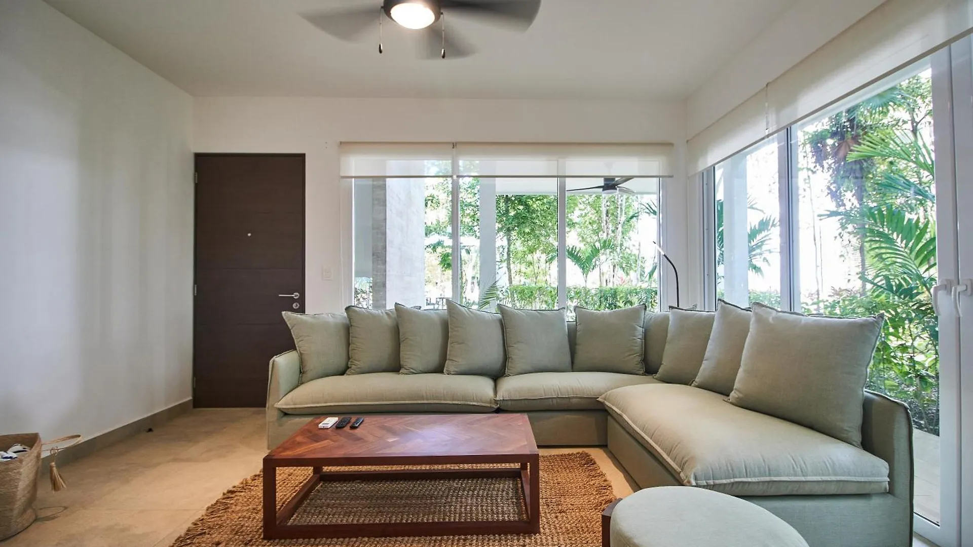 Premium Apartment With Pools, Gym, Yoga Deck & Bbq Grill In Gated Condominium Tulum Mexico