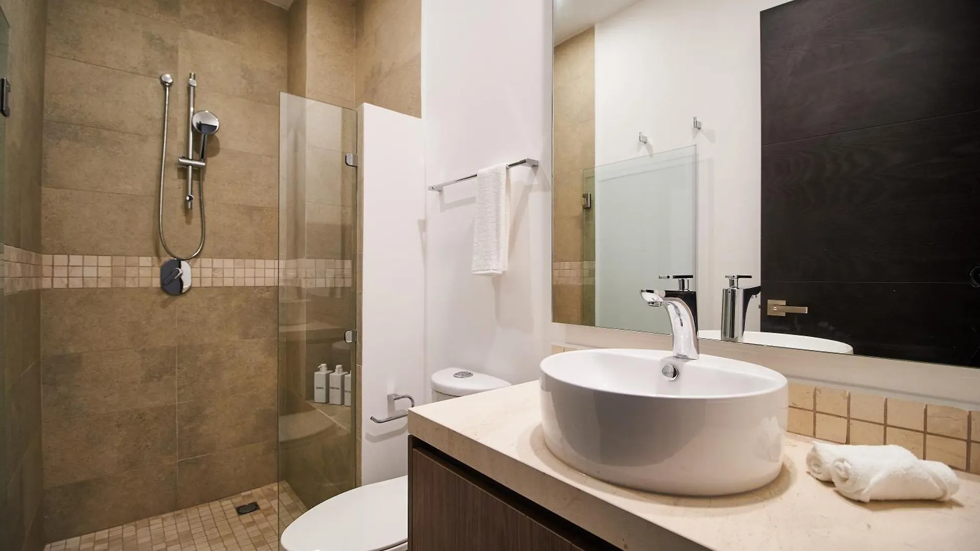 Premium Apartment With Pools, Gym, Yoga Deck & Bbq Grill In Gated Condominium Tulum